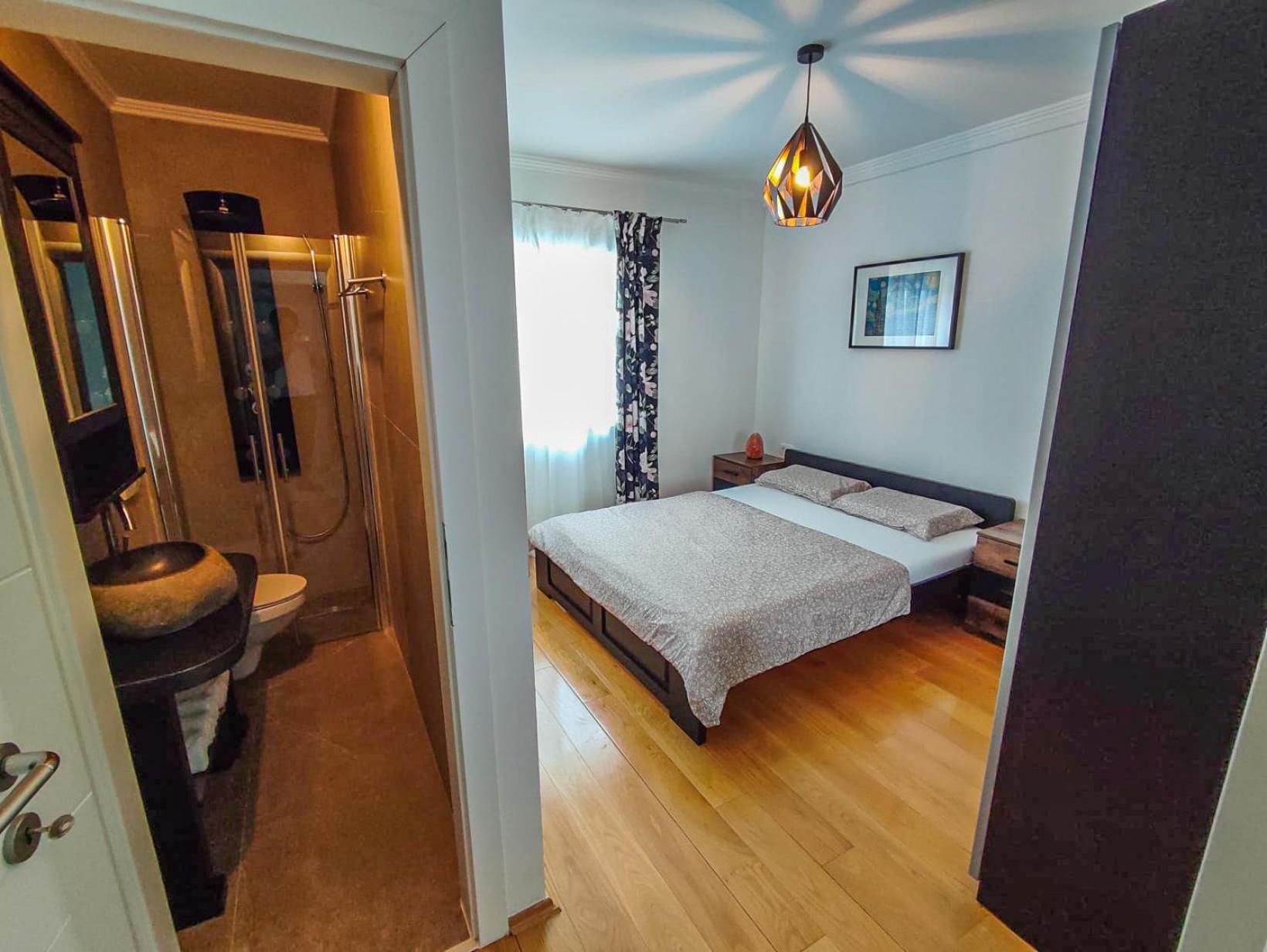 Apartments Amfora - Cozy And Modern Apartments For Up To 15 People, 100M From The Sea And Beach Stara Novalja Ngoại thất bức ảnh